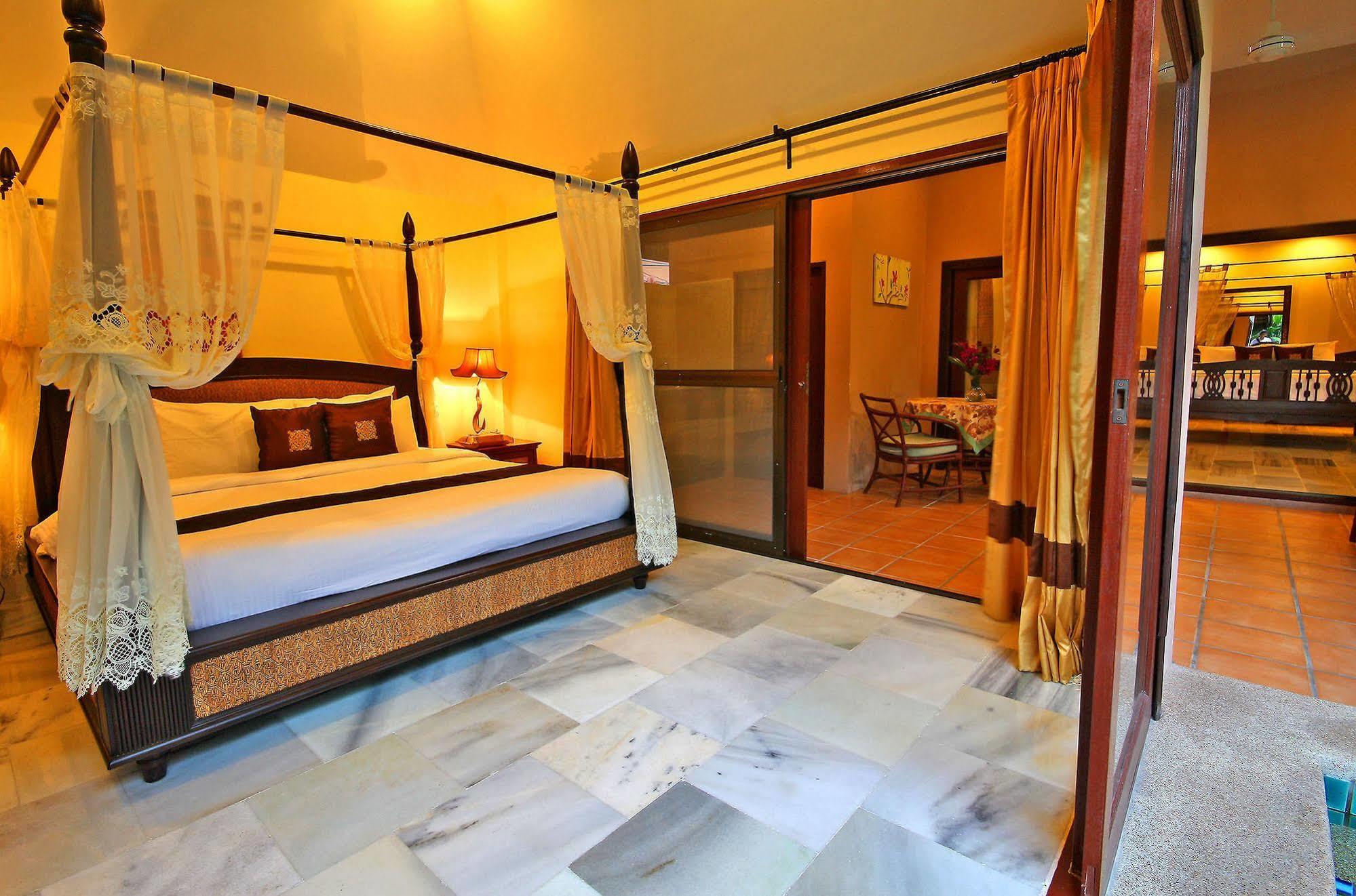 Napalai Pool Villa Resort Pattaya Ngoại thất bức ảnh